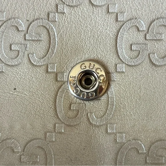 Gucci Monogram Princy Compact Wallet - Picture 6 of 11